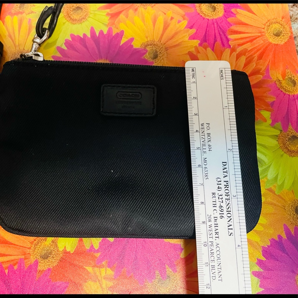 Coach Wristlet - Picture 7 of 7